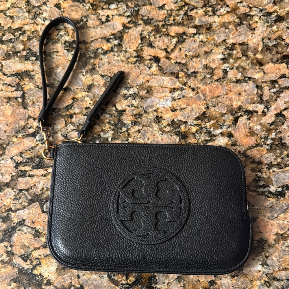Tory Burch Black Miller Wristlet Clutch